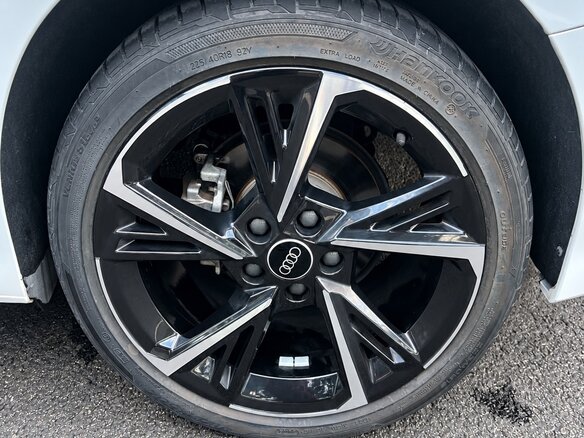 2022 Audi A3 Sportback 35 TFSI IV (8Y), белый, 2070000 рублей - вид 13