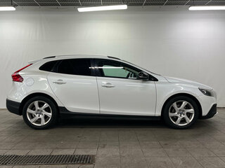 2013 Volvo V40 Cross Country I, белый, 950000 рублей, вид 4