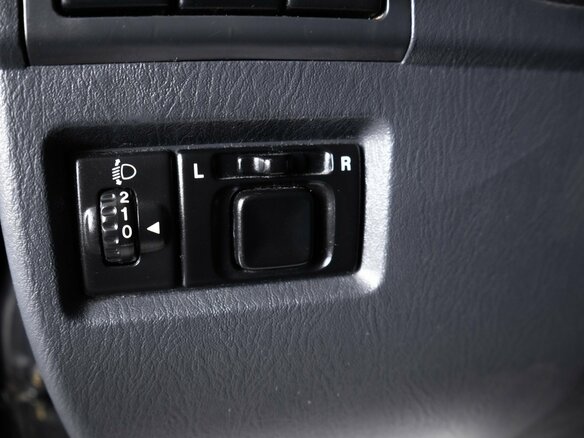 2007 Suzuki Jimny III Рестайлинг 1, чёрный, 649000 рублей - вид 15