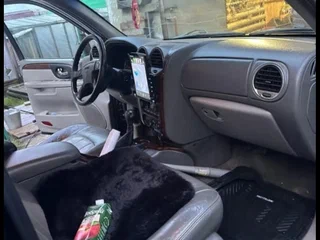 2002 GMC Envoy II (GMT360), чёрный, 400000 рублей, вид 5