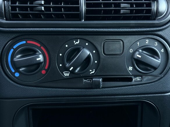 2026 Lada (ВАЗ) Niva Travel I Рестайлинг, коричневый, 1623000 рублей - вид 19