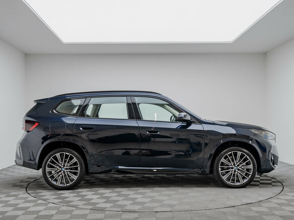 2026 BMW X1 Long 25Li xDrive III (U11/U12), чёрный, 5800000 рублей - вид 5