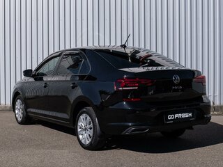 2021 Volkswagen Polo VI, чёрный, 1469000 рублей, вид 2
