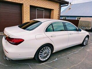 2020 Mercedes-Benz E-Класс 200 V (W213, S213, C238) Рестайлинг, белый, 4450000 рублей, вид 5