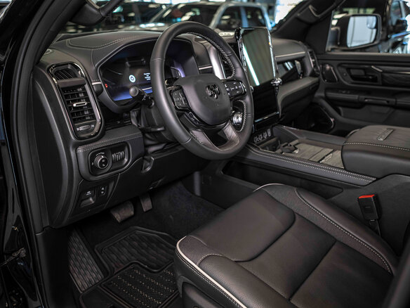 2026 Ram 1500 Crew Cab eTorque V Рестайлинг, чёрный, 11478302 рублей - вид 13