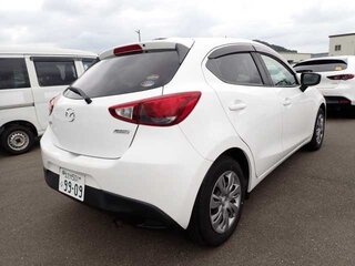2017 Mazda Demio IV (DJ), белый, 800000 рублей, вид 2