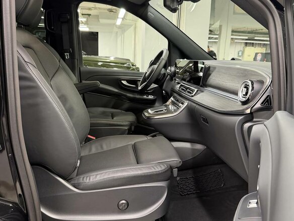 2026 Mercedes-Benz V-Класс Extra Long 300 d экстра длинный III (W447) Рестайлинг 2, чёрный, 14890000 рублей - вид 9