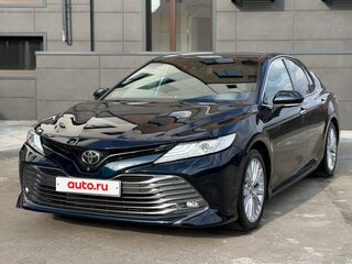 2018 Toyota Camry VIII (XV70), синий, 2875000 рублей, вид 2