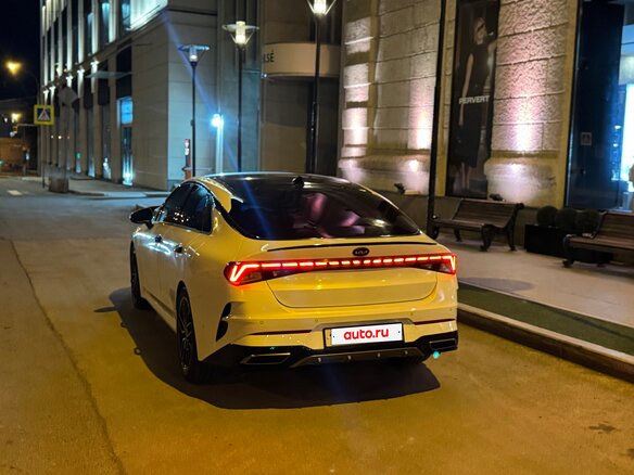 2021 Kia K5 III, белый - вид 15