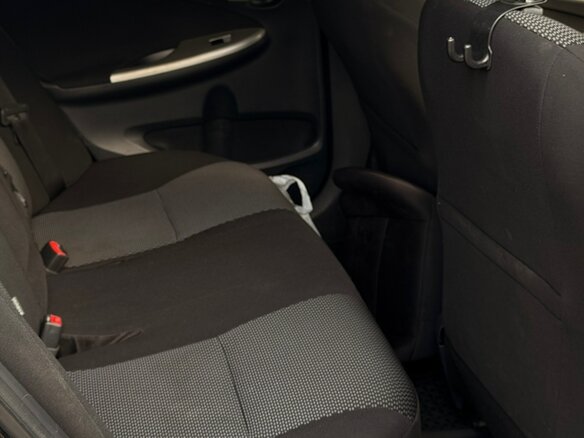2013 Toyota Corolla X (E140, E150) Рестайлинг, чёрный, 1125000 рублей - вид 6