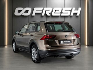 2019 Volkswagen Tiguan II, коричневый, 2270000 рублей, вид 2