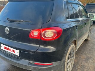 2011 Volkswagen Tiguan I, чёрный, 870000 рублей, вид 2
