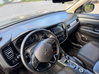 2016 Mitsubishi Outlander III Рестайлинг 2, чёрный, 1450000 рублей, вид 5