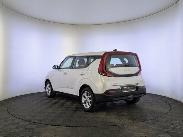 2022 Kia Soul III, белый, 1980000 рублей - вид 6
