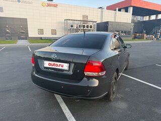 2013 Volkswagen Polo V, серый, 700000 рублей, вид 4