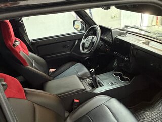 2018 Lada (ВАЗ) 2121 (4x4) Urban I Рестайлинг, чёрный, 625000 рублей, вид 3