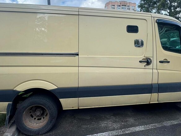 2013 Mercedes-Benz Sprinter, бежевый, 1600000 рублей - вид 5