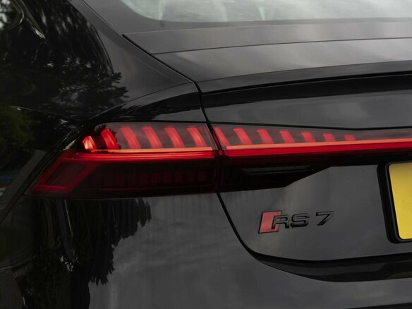2025 Audi A7 45 TFSI II (4K), чёрный, 7840000 рублей - вид 10