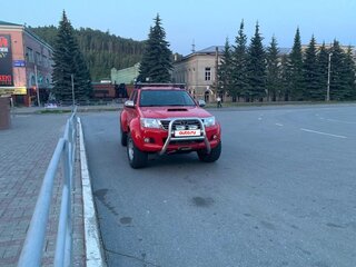 2013 Toyota Hilux Arctic Trucks AT35 VII Рестайлинг, пурпурный, 3100000 рублей, вид 2