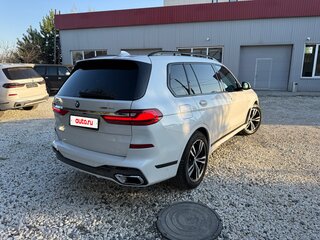 2020 BMW X7 40i I (G07), белый, 6490000 рублей, вид 5