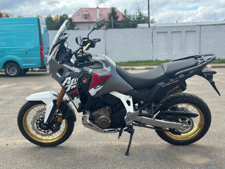 2026 Honda CRF 1000L Africa Twin, чёрный, 2390000 рублей, вид 3