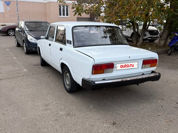 2008 Lada (ВАЗ) 2107, белый, 250000 рублей - вид 5