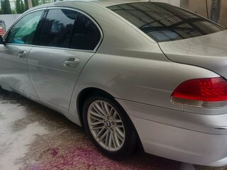 2002 BMW 7 серии 735i IV (E65/E66), серебристый, 620000 рублей, вид 4
