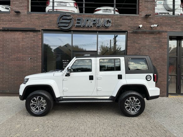 2026 BAIC BJ40 I Рестайлинг, белый - вид 21