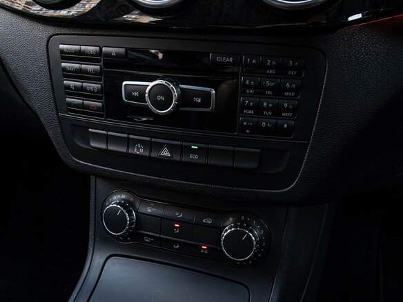 2013 Mercedes-Benz B-Класс 180 II (W246), чёрный - вид 11
