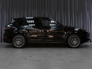 2018 Porsche Cayenne III, чёрный, 5299000 рублей, вид 5