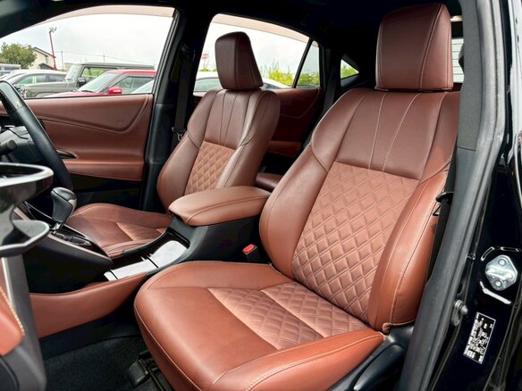 2019 Toyota Harrier III (XU60) Рестайлинг, чёрный, 1879000 рублей - вид 11