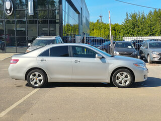 2010 Toyota Camry VI (XV40) Рестайлинг, серый, 895000 рублей, вид 4