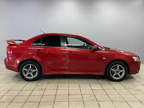 2007 Mitsubishi Lancer X, красный, 550000 рублей - вид 3
