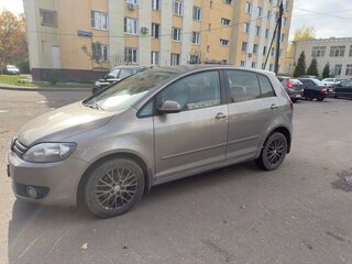 2010 Volkswagen Golf Plus II, бежевый, 500000 рублей, вид 2