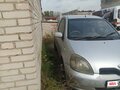2000 Toyota Vitz I (P10), серебристый, 140000 рублей - вид 1