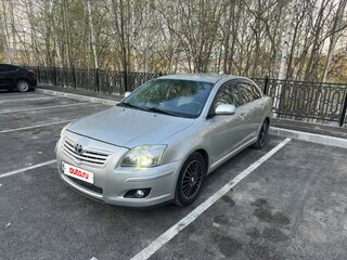 2006 Toyota Avensis II Рестайлинг, серебристый, 600000 рублей, вид 1