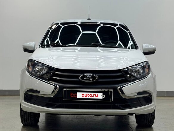 2023 Lada (ВАЗ) Granta I Рестайлинг, белый, 700000 рублей - вид 1
