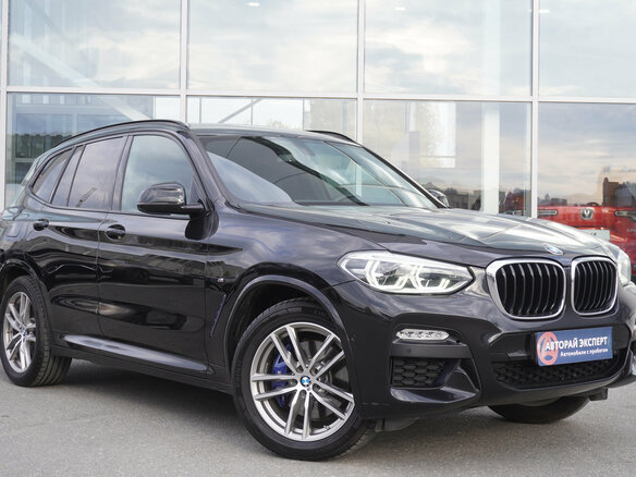 2018 BMW X3 30i xDrive III (G01), чёрный, 3883000 рублей - вид 2