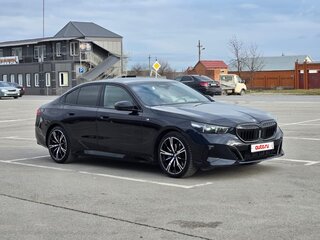 2024 BMW 5 серии Long 530Li VIII (G60/G61/G68), чёрный, 7300000 рублей, вид 3