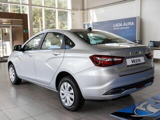 2026 Lada (ВАЗ) Vesta I Рестайлинг (NG), серебристый, 1755000 рублей, вид 4