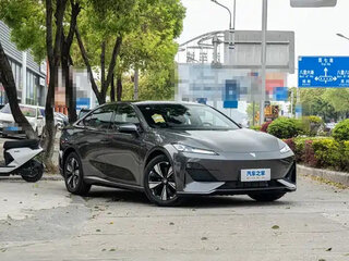 2026 Changan Deepal SL03, серый, 4250206 рублей, вид 3