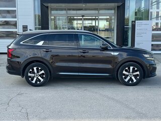 2022 Kia Sorento IV, коричневый, 3650000 рублей, вид 4