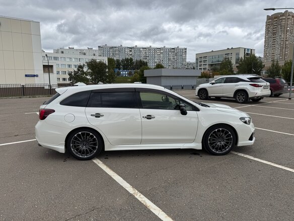 2018 Subaru Levorg I Рестайлинг, белый, 2500000 рублей - вид 1