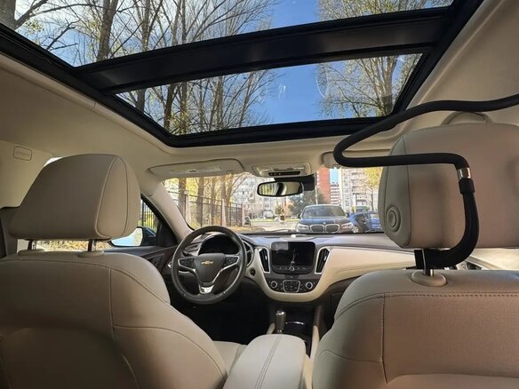 2019 Chevrolet Malibu IX Рестайлинг, синий, 2240000 рублей - вид 16