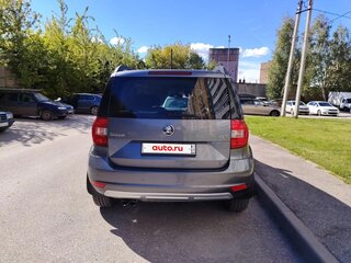 2014 Skoda Yeti I Рестайлинг, серый, 1300000 рублей, вид 3