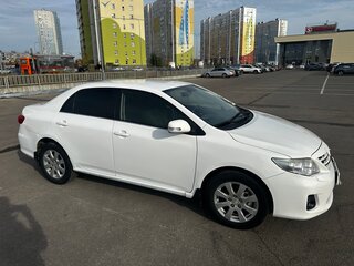 2010 Toyota Corolla X (E140, E150) Рестайлинг, белый, 1100000 рублей, вид 3