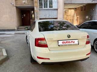 2015 Skoda Octavia III (A7), белый, 1350000 рублей, вид 3