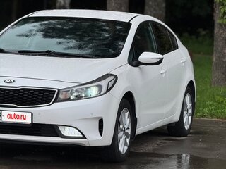2018 Kia Cerato III Рестайлинг (Classic), белый, 1550000 рублей, вид 2