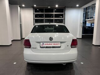 2015 Volkswagen Polo V, белый, 650000 рублей, вид 4