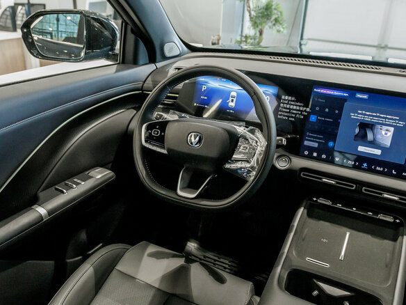 2026 Changan UNI-S I Рестайлинг, чёрный, 3079900 рублей - вид 13